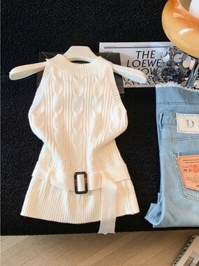 Loewe Cream Cable-Knit Belted Sleeveless Sweater